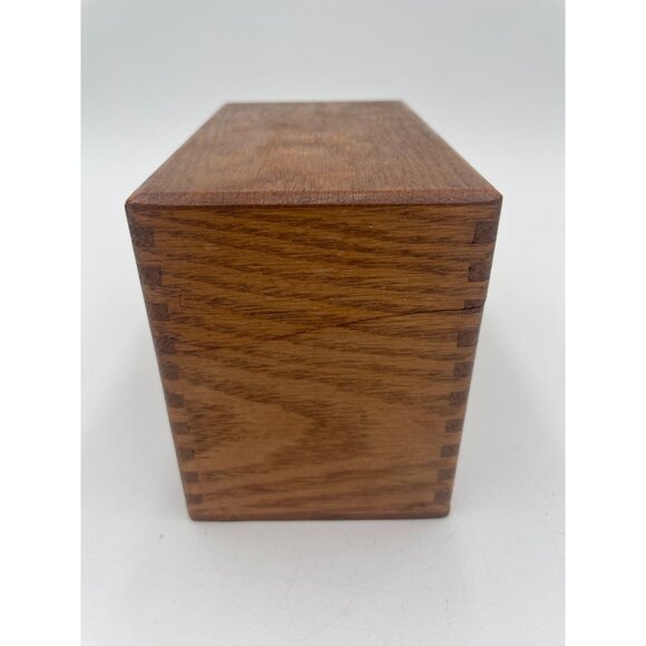Vintage Wooden Hinged Storage Box Dovetail Joints For Keepsakes Trinket Recipes - Picture 3 of 10